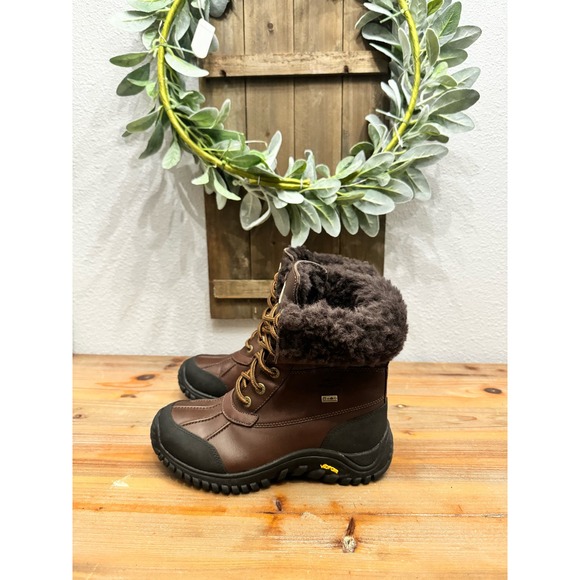 UGG Shoes - UGG Adirondack Women's Waterproof Vibram Boots Size 6